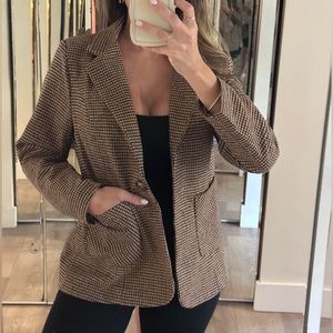 Brown houndstooth blazer